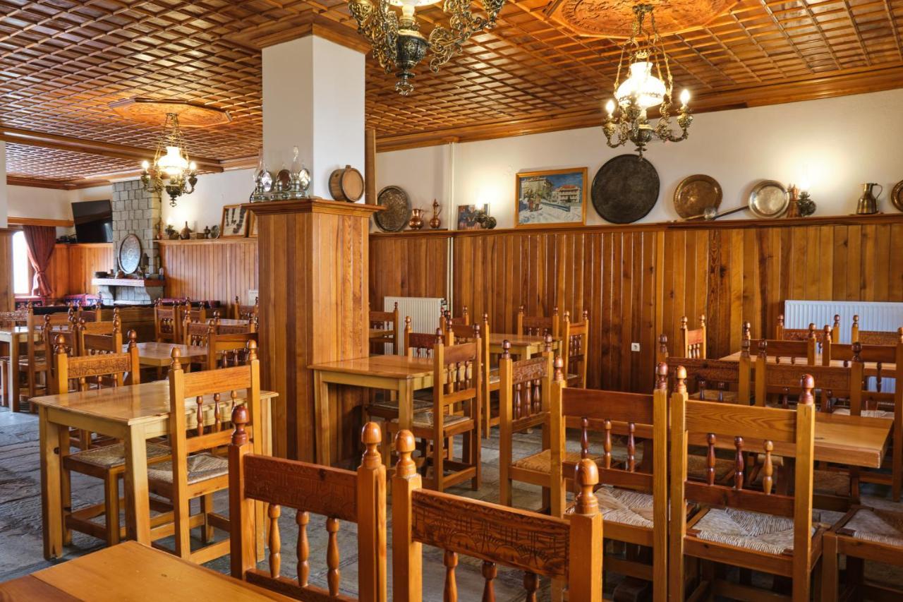 Hotel Victoria Metsovo Exteriör bild