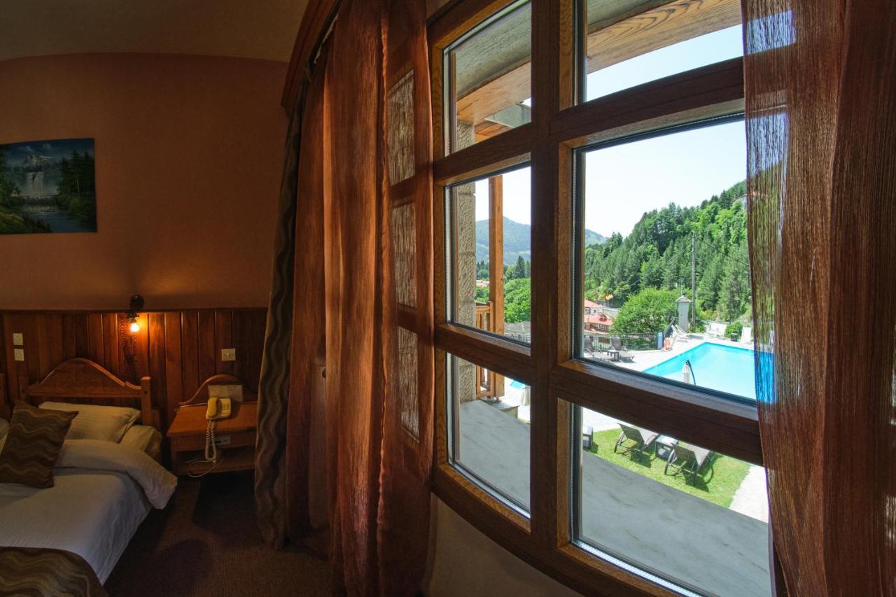 Hotel Victoria Metsovo Exteriör bild